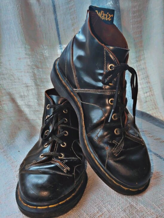 Dr. Martens Church Monkey Boots - Black Vintage Smooth Leather - 5-Eye main image 6
